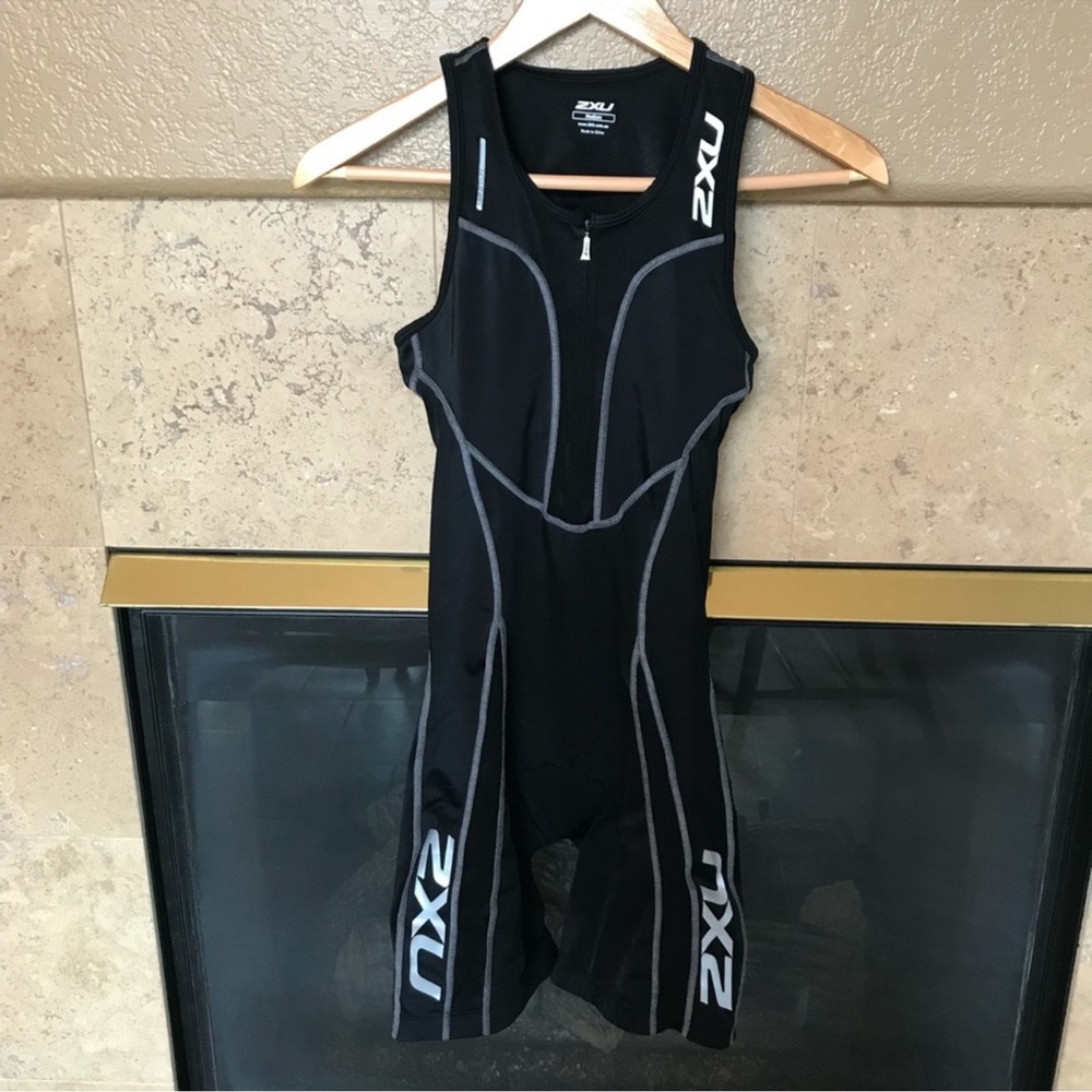 2XU Triathlon Suit - Size M